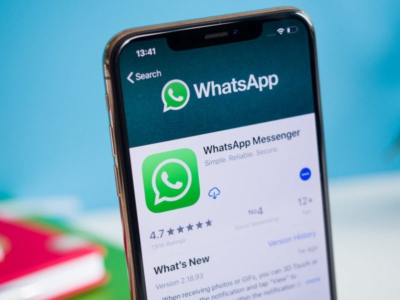 WhatsApps-latest-update-brings-support-for-sticker-packs-on-Android-iOS-800x600 كيفية تفعيل ملصقات واتساب في التحديث الاخير